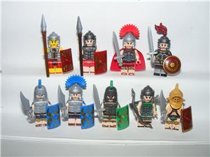 Lego Castle Római Katonák figurák Gladiátor Centurio 9db katona + fegyver  ÚJ - kép 2