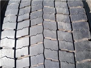  315/70 R22.5 használt teherautógumik 315 7 R22.5 315 70 r22.5 - kép 2