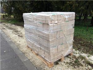 Fabrikett keményfából RUF tégla formájú 100 % bükk fűrészporból préselve, 10 kg-os zsákokban - kép 3