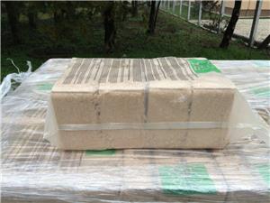 Fabrikett keményfából RUF tégla formájú 100 % bükk fűrészporból préselve, 10 kg-os zsákokban - kép 5