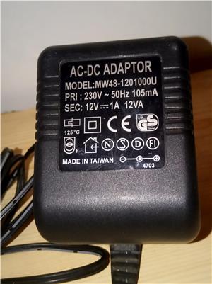 MW48-1201000U DC adapter 12V 1A működő - kép 2