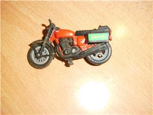 Matchbox méretű motor modell eladó!