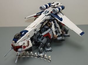 Lego komp. Star Wars 10195 at-ot lépegető szállító Republic Dropship 1760db Lepin új - kép 3