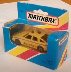 Matchbox MB8 Rover 3500 rendőrautó 1:64 - kép 3