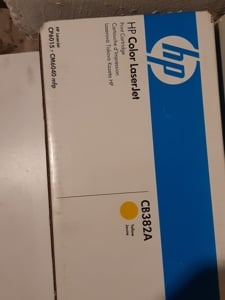 HP CB382A toner eredeti original sárga - kép 3