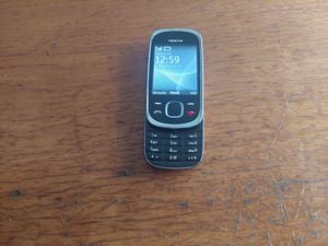 Nokia 7230 telefon (telenor) - kép 2