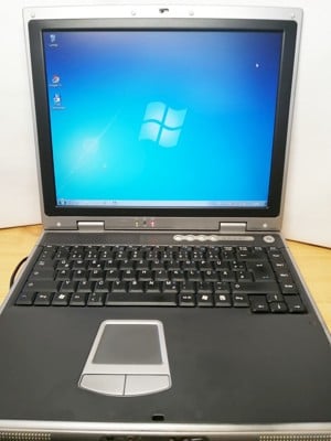 Sarasota 8640, Dual Core, Win7, Wifi, 1GB ram, 60GB HDD