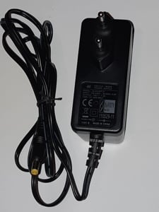 ENG Switch DC adapter 15V   1,5A működő