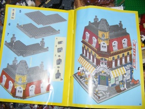 Lego komp. Creator 10182 Cafe Corner Moduláris ház 2056pcs LEPIN ÚJ - kép 6