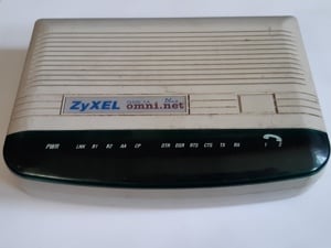 Retro Zyxel Omni.Net Plus ISDN modem gyűjtőknek - kép 4