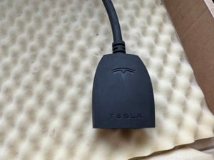 Tesla UMC 1 töltőhöz való 230V adapter Tesla UMC 1 schuko adapter - kép 2