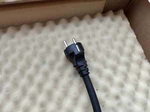 Tesla UMC 1 töltőhöz való 230V adapter Tesla UMC 1 schuko adapter - kép 5