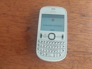 Nokia 201 telefon - kép 6