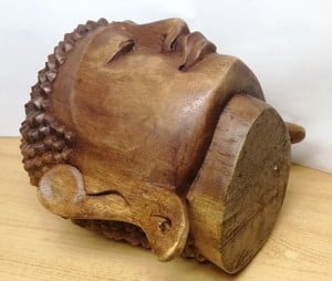 Buddha faragott természetes keményfa szobor Indonéziából. 21cm. - kép 4