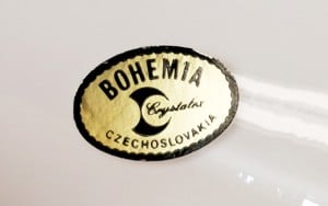 Tejüveg fodros peremezésű Biedermeier Bohemia váza 1960-s évek Csehország - kép 4