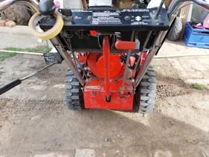 Toro 826 hómaró 8 hp 4 ütemű motorral 3 sebesség előre 1 hátra a képek szerinti nagyon  jó állapotba - kép 5