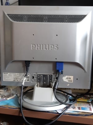 Philips 190S6 LCD 17" monitor működő hibás - kép 3