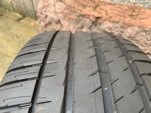 Tesla Model Y 20" nyári gumi 1db 255/40 R20 101W Michelin Pilot EV 590km futott új állapot - kép 9