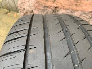 Tesla Model Y 20" nyári gumi 1db 255/40 R20 101W Michelin Pilot EV 590km futott új állapot - kép 11