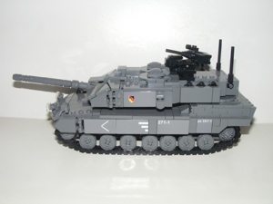 Lego Swat Modern Hadviselés Német Leopard 2A71 tank 900db + 4 katona ÚJ - kép 5