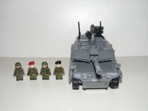 Lego Swat Modern Hadviselés Német Leopard 2A71 tank 900db + 4 katona ÚJ - kép 7