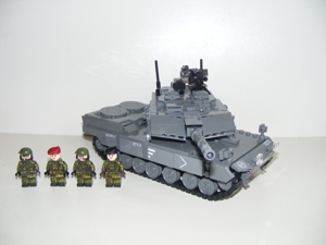 Lego Swat Modern Hadviselés Német Leopard 2A71 tank 900db + 4 katona ÚJ - kép 10