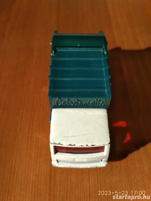 Matchbox kukás autó - kép 4