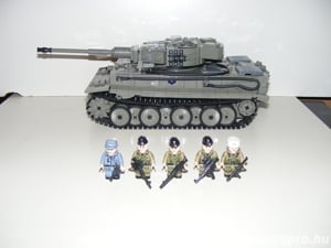 Lego 2. világháborús német Panzer VI Tiger Tigris tank 1776db +5 katona ÚJ - kép 8