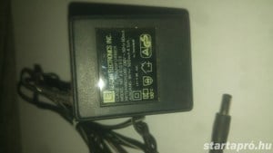 Leader AC adapter 9V / 500mA működő - kép 2