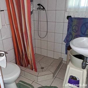 Gombai horgásztónál 1994-ben épült  Horgász tanya , lakhatásra is alkalmas, 192 m2-es telekkel - kép 9