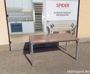 Steelcase íróasztal, számítógépasztal 140x82 cm, dió - használt