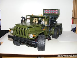 Lego SWAT Technic BM-21 Grad Katyusha Rakétaindító teherautó 2270db ÚJ - kép 10