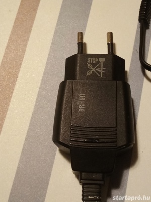 braun s497 tápkábel töltő adapter eladó 3000ft óbuda teszteletlen output 12V  Dc 400ma személyes átv - kép 3