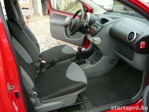 Peugeot 107 1.0 junior  akció! vevő nevére átírva  - kép 5