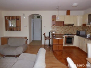 Kiváló elosztás, dupla garázs, kert, 1. emelet! - kép 2