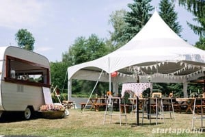 Food truck esküvő a szabadban (vintage büfékocsikkal)  - kép 3