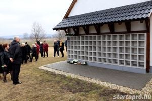 Kőfaragó, műkőves, ép.szobrász, kőműves kollégák ! urnarekeszek egyben véve magánkézből nettó áron - kép 5