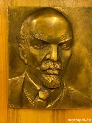 Csíkszentmihályi Róbert (1940-2021) Kossuth díjas szobrász - Lenin c. Képcsarnokos bronz relief  - kép 6