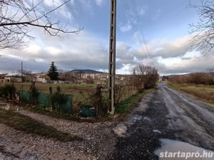 4100 m2 terület Pécsett, Uránváros határában kiadó - kép 2