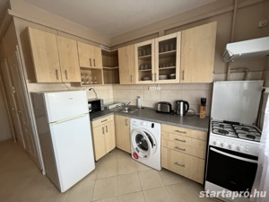 Tiszaújvárosban 2.emeleti, 2 szobás lakás eladó! 