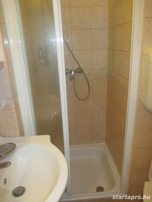 Kiadó 30 nm-es garzon Újlipótvárosban   azonnal költözhető - kép 16