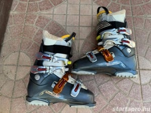 39 es Salomon Irony CF 7.0 síbakancs szép állapotban 10.000 Ft ért 