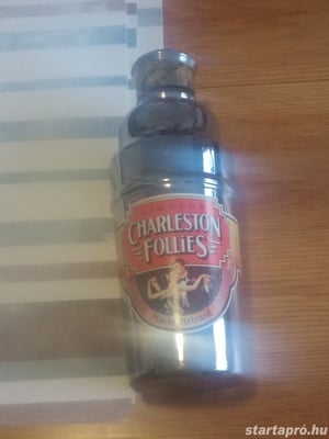 Charlston Follies likőrös flakon 2000ft óbuda fémhatású üveg, 23cm  750 ml Üres!  Állapot a képek sz