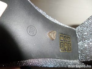 ÚJ Elegáns Ezüst Hegyesorrú Alkalmi Magassarkú Cipő, kocka sarkú - kép 5