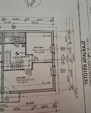 Monor központi részén, újszerű állapotban lévő, 90 m2-es, 2 szintes lakás, zárt udvarban - kép 15