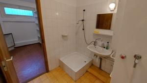 Utcai bejáratos, forgalmas helyen lévő üzlethelyiség eladó! - kép 11