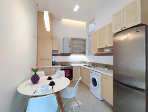 KIADÓ 66 nm-es luxuslakás hosszú távra Budapest patinás belvárosában, a Kecskeméti utcában! - kép 15