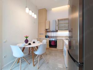 KIADÓ 66 nm-es luxuslakás hosszú távra Budapest patinás belvárosában, a Kecskeméti utcában! - kép 16