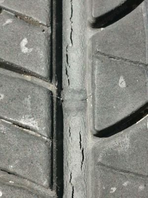 Egy garnitúra 4db. Bridgestone Ecopia 195 50R16 méretű gumiabroncs - kép 6