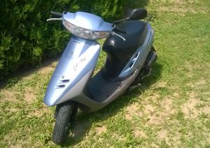 Eladó újszerű AF27-es Honda Dio 50cm3-es kétütemű robogó - kép 3